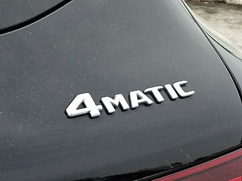 Used 2021 Mercedes-Benz GLC 300 4MATIC image 35