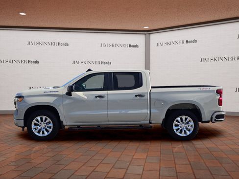 Used 2026 Chevrolet Silverado 1500 Custom AWD/4WD image 15