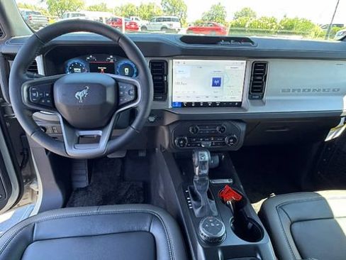 New 2026 Ford Bronco Outer Banks AWD/4WD image 19