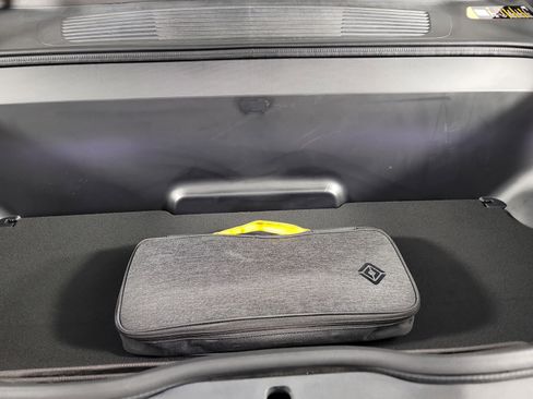 Used 2024 Rivian R1S Adventure AWD/4WD image 14