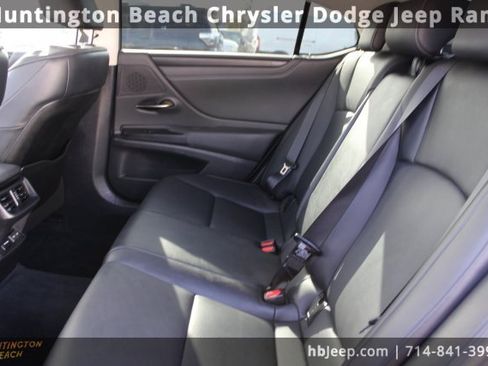 Used 2023 Lexus ES 350 w/ Premium Package image 38