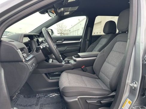 Used 2025 GMC Terrain Elevation image 32