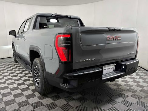 Used 2026 GMC Sierra EV Elevation AWD/4WD image 4