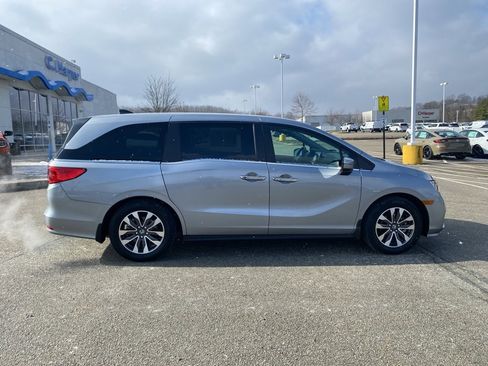 Used 2023 Honda Odyssey EX-L image 2