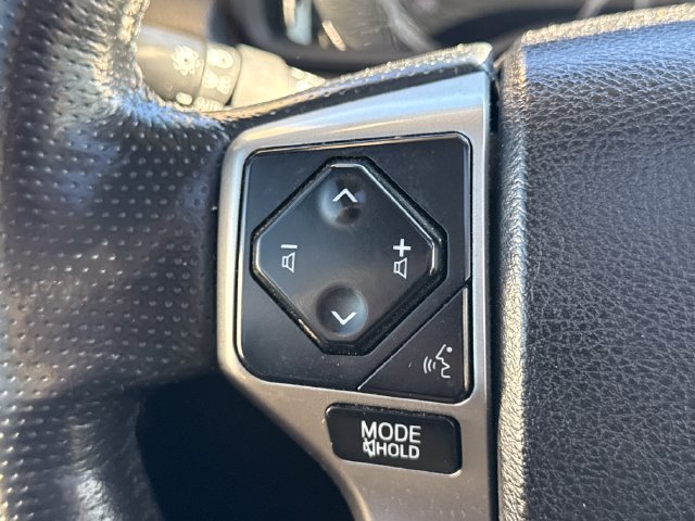Used 2023 Toyota 4Runner Limited AWD/4WD image 35