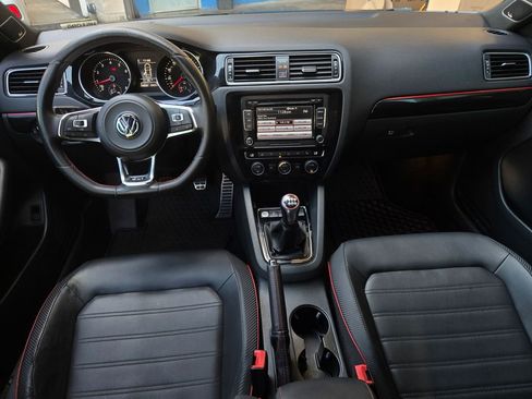 Used 2015 Volkswagen Jetta GLI SE FWD image 15