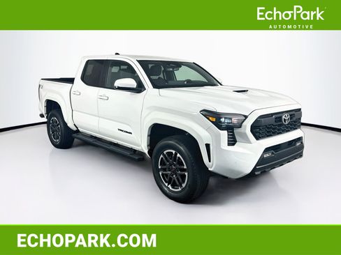 Used 2024 Toyota Tacoma TRD Sport w/ TRD Sport Upgrade Package RWD image 1