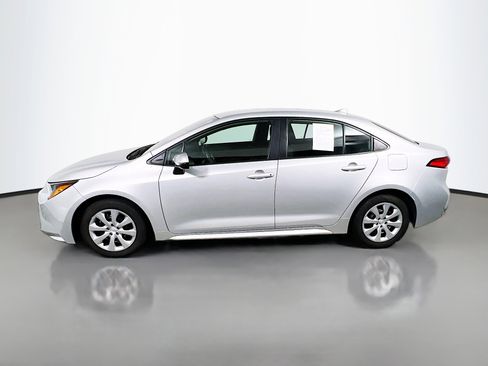 Used 2024 Toyota Corolla LE FWD image 9