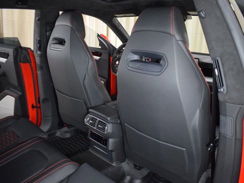 Used 2019 Lamborghini Urus AWD/4WD image 18