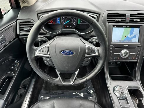 Used 2017 Ford Fusion Titanium FWD image 13