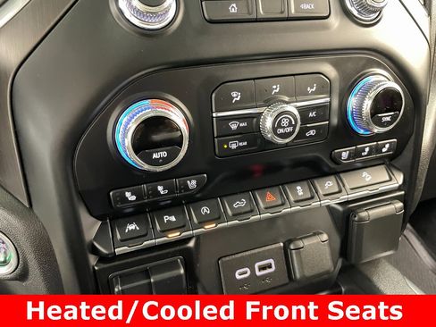 Used 2021 GMC Sierra 1500 AT4 w/ AT4 Premium Package image 11