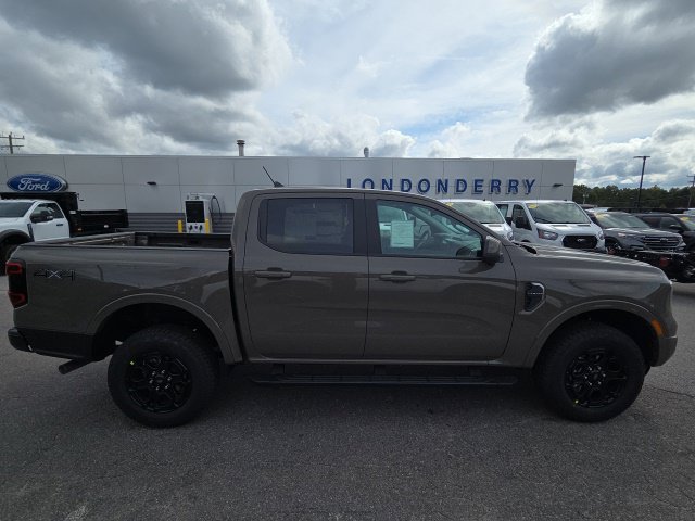 New 2026 Ford Ranger Lariat w/ Black Appearance Package AWD/4WD image 2