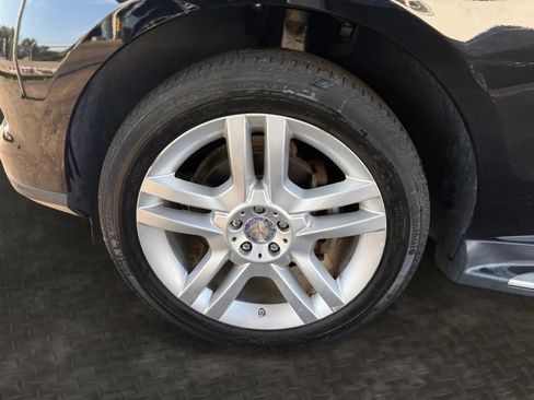 Used 2014 Mercedes-Benz ML 350 BlueTEC 4MATIC image 36