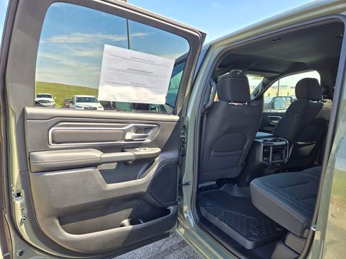 New 2026 RAM 1500 4x4 Crew Cab image 25