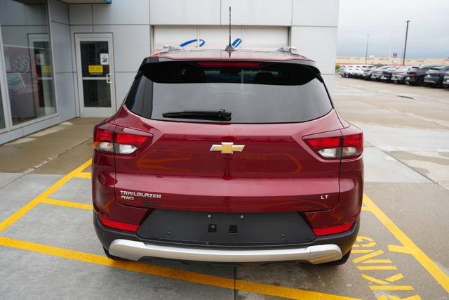 Used 2023 Chevrolet TrailBlazer LT w/ Convenience Package AWD/4WD image 32