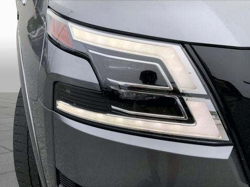 Used 2022 Nissan Armada SL w/ Midnight Edition Package RWD image 26