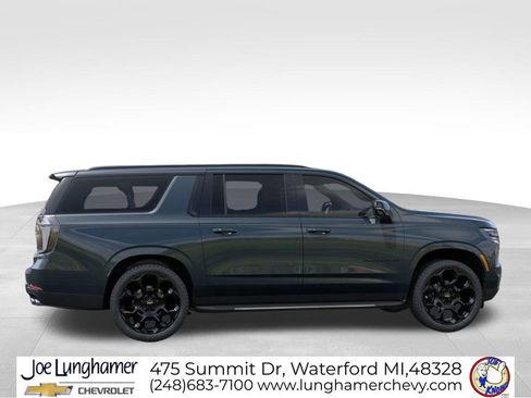 New 2026 Chevrolet Suburban RST AWD/4WD image 5