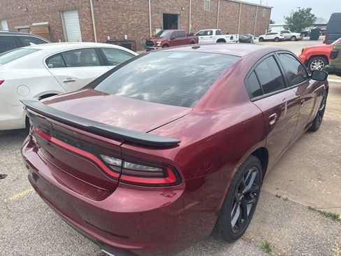 Used 2021 Dodge Charger SXT w/ Blacktop Package RWD image 4
