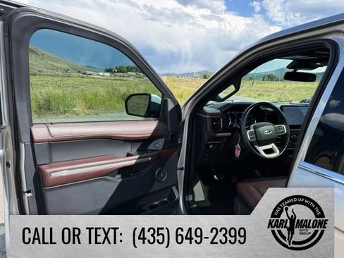 Used 2022 Ford Expedition Max Limited AWD/4WD image 11