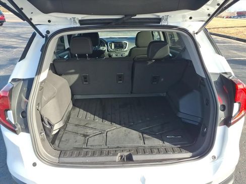 Certified 2024 GMC Terrain SLE w/ Driver Convenience Package image 30