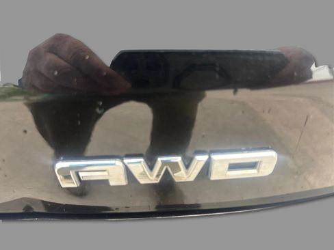 Used 2018 GMC Acadia Denali w/ Technology Package AWD/4WD image 31