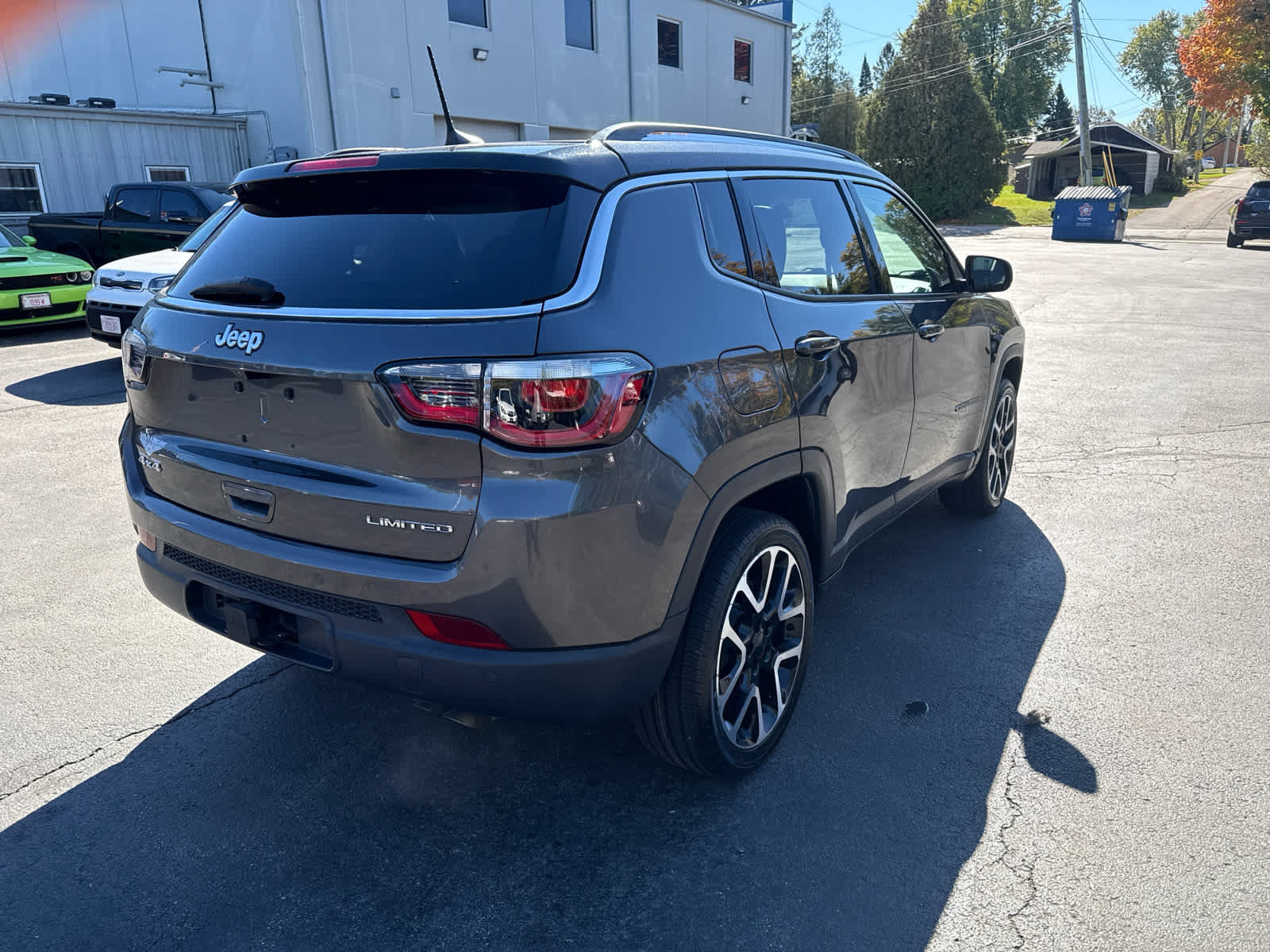 Used 2021 Jeep Compass Limited w/ Sun and Sound Group AWD/4WD image 3