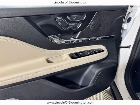 New 2026 Lincoln Corsair Premiere image 15