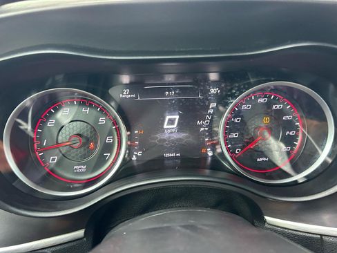 Used 2019 Dodge Charger R/T RWD image 5