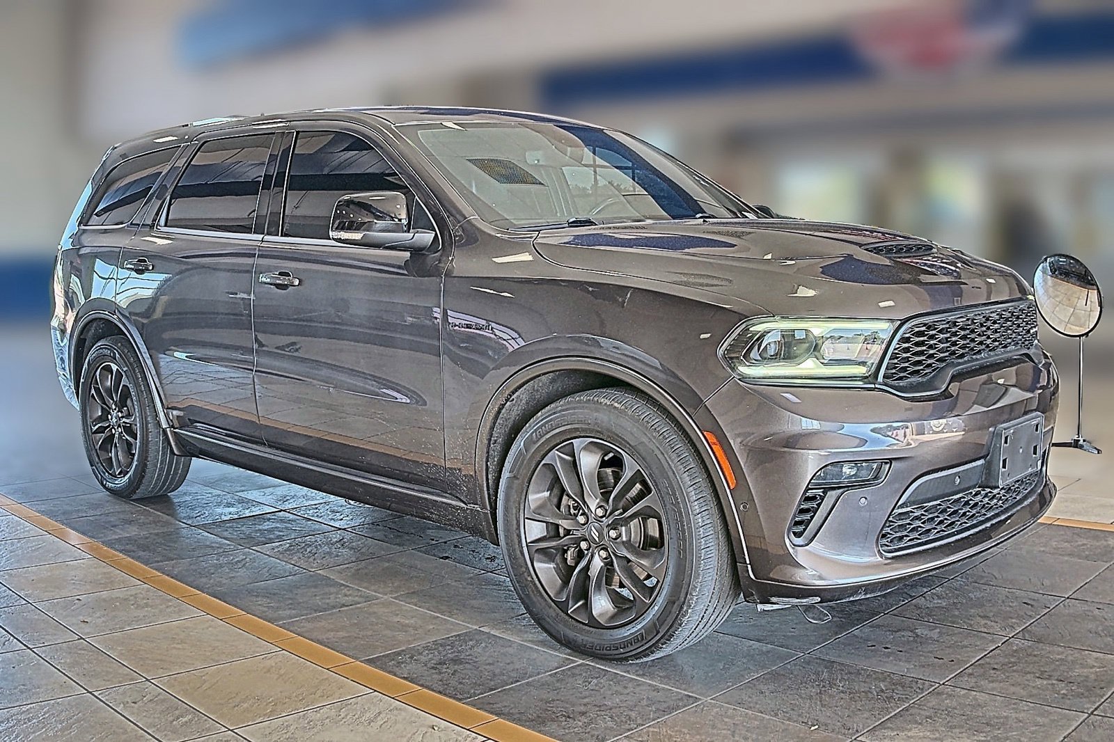 Used 2021 Dodge Durango R/T w/ Blacktop Package RWD image 3