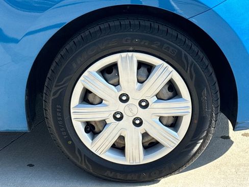 Used 2022 Kia Rio S image 11