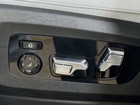 New 2026 BMW X7 xDrive40i w/ M Sport Package AWD/4WD image 34