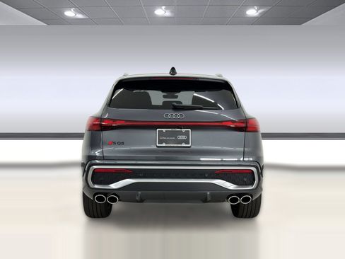Used 2025 Audi SQ5 Prestige AWD/4WD image 10