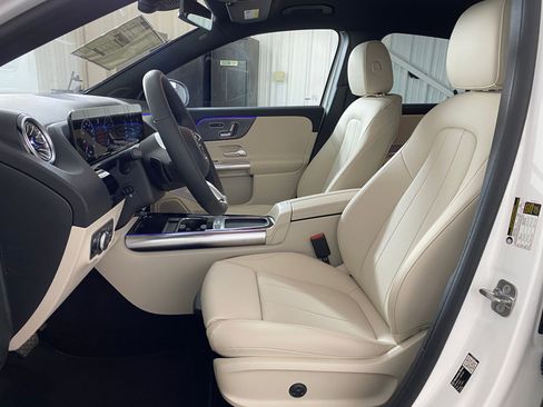 Used 2026 Mercedes-Benz GLA 250 4MATIC image 4