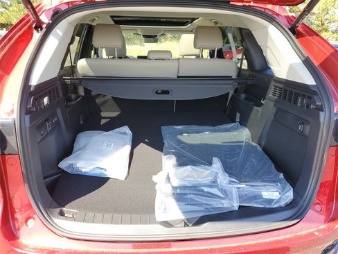 New 2025 MAZDA CX-70 Plug-In Hybrid w/ Premium Pkg image 8