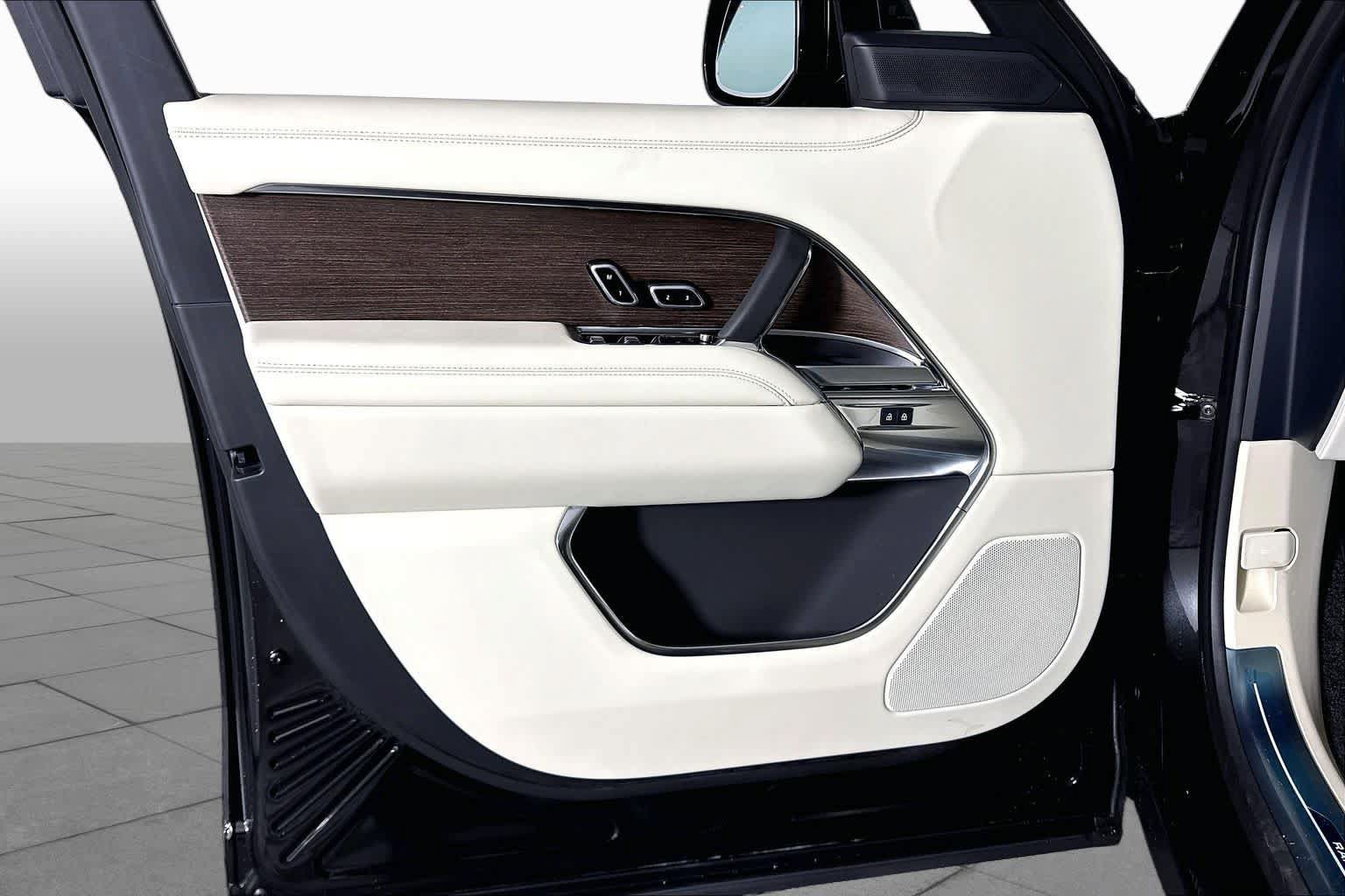 New 2027 Land Rover Range Rover SE AWD/4WD image 10