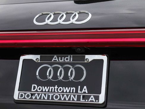 Used 2023 Audi e-tron Premium w/ Convenience Plus Package image 11