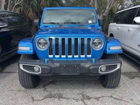 Used 2022 Jeep Wrangler Unlimited Sahara w/ Cold Weather Group image 6