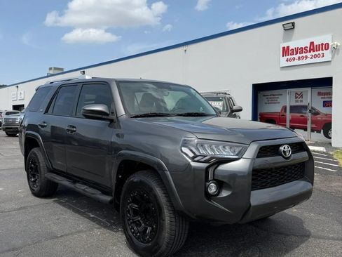 Used 2018 Toyota 4Runner SR5 RWD image 1
