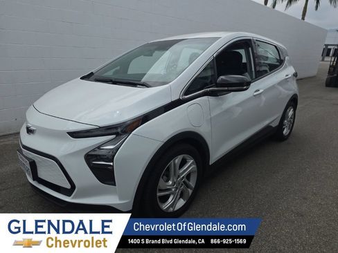 Used 2023 Chevrolet Bolt LT w/ Driver Confidence Package FWD image 2