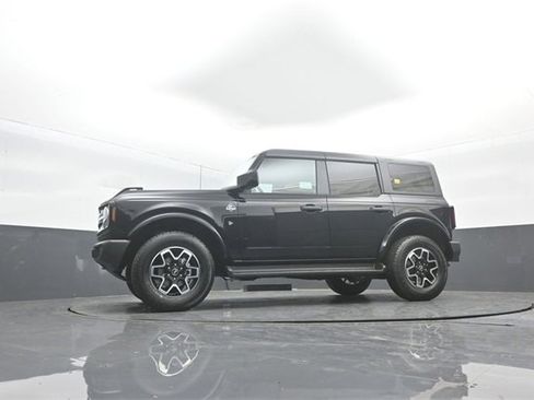 New 2026 Ford Bronco Outer Banks image 30