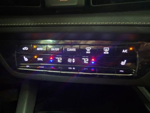 Used 2023 Buick Envision Essence FWD image 6