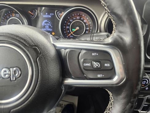 Used 2020 Jeep Gladiator Sport w/ Quick Order Package 24S AWD/4WD image 13