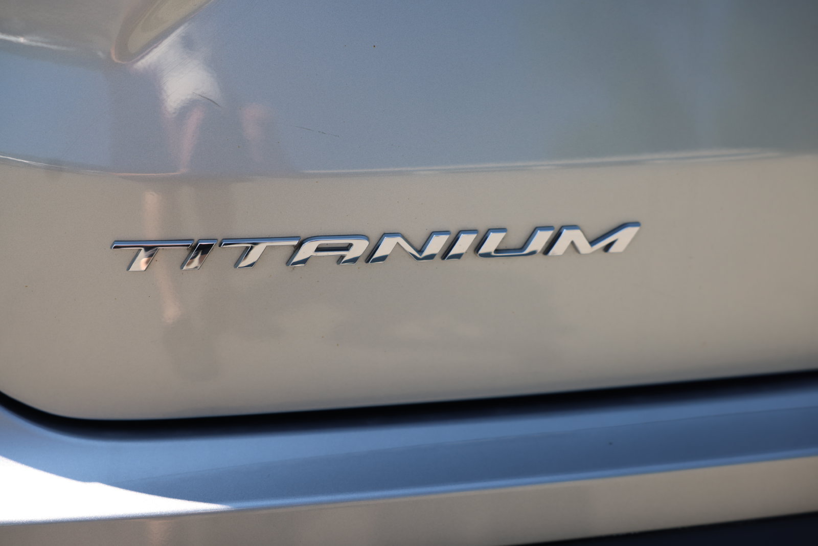 Used 2022 Ford Edge Titanium w/ Equipment Group 301A AWD/4WD image 33