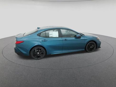 New 2026 Toyota Camry SE image 10