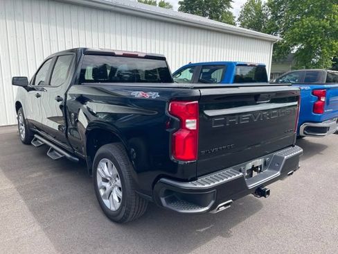 Used 2021 Chevrolet Silverado 1500 Custom w/ LPO, Dark Essentials Package AWD/4WD image 4