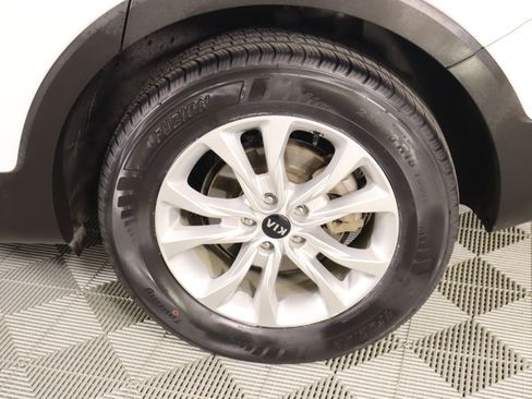 Used 2021 Kia Telluride LX image 19