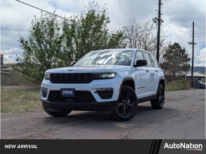 Used 2023 Jeep Grand Cherokee Limited w/ Black Appearance Package