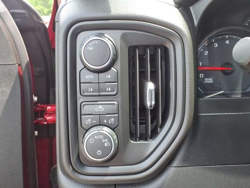 Used 2020 Chevrolet Silverado 1500 Custom Trail Boss w/ Custom Convenience Package AWD/4WD image 15