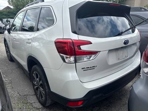 Used 2022 Subaru Forester Limited AWD/4WD image 7