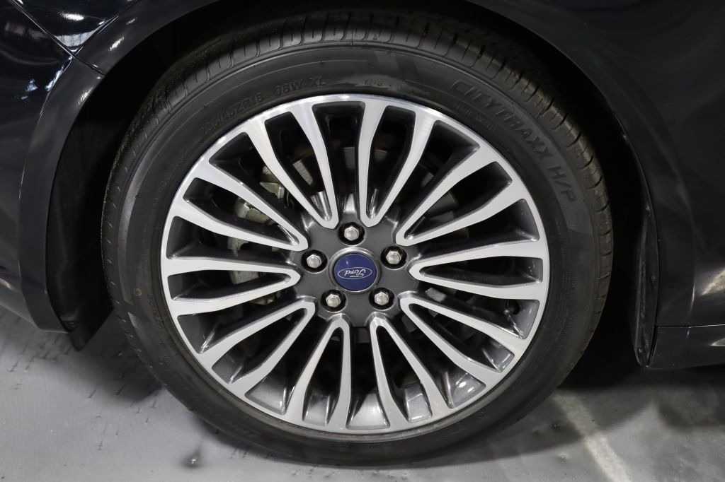 Used 2018 Ford Fusion Titanium AWD/4WD image 39